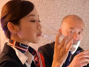 Móc lồn em học trò trong nhà vệ sinh