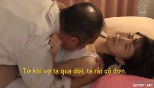 KTV gợi cảm, cô gái học đường trong sáng cắm máy rung và hát