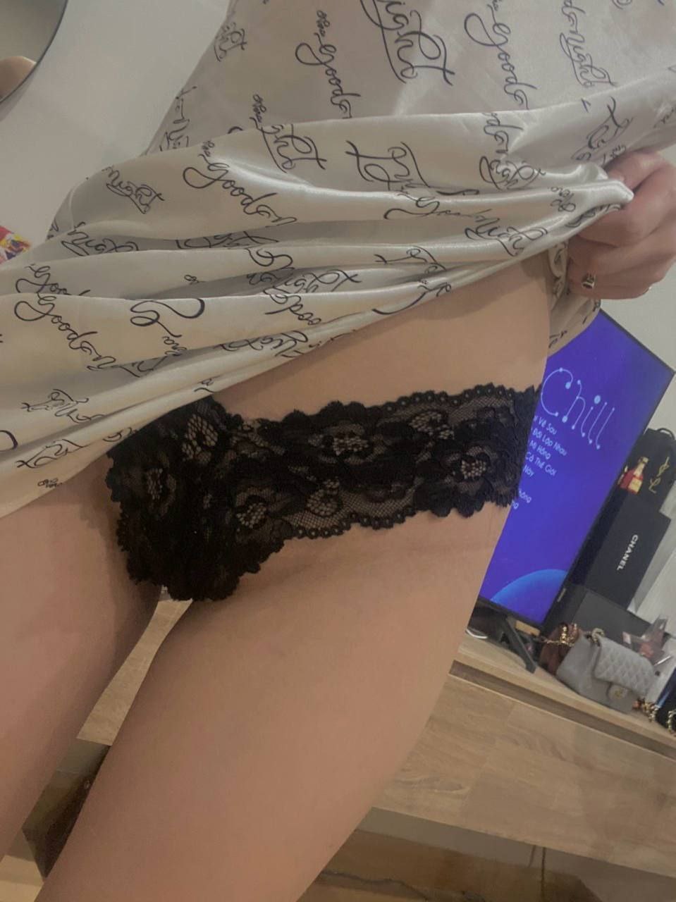 NXGS-008 Vợ của hàng xóm say rượu và bị nhầm là chồng mình...