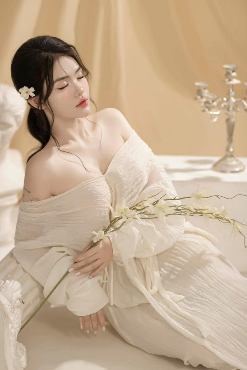Cơ hội để thịt cô bạn thân dáng ngon